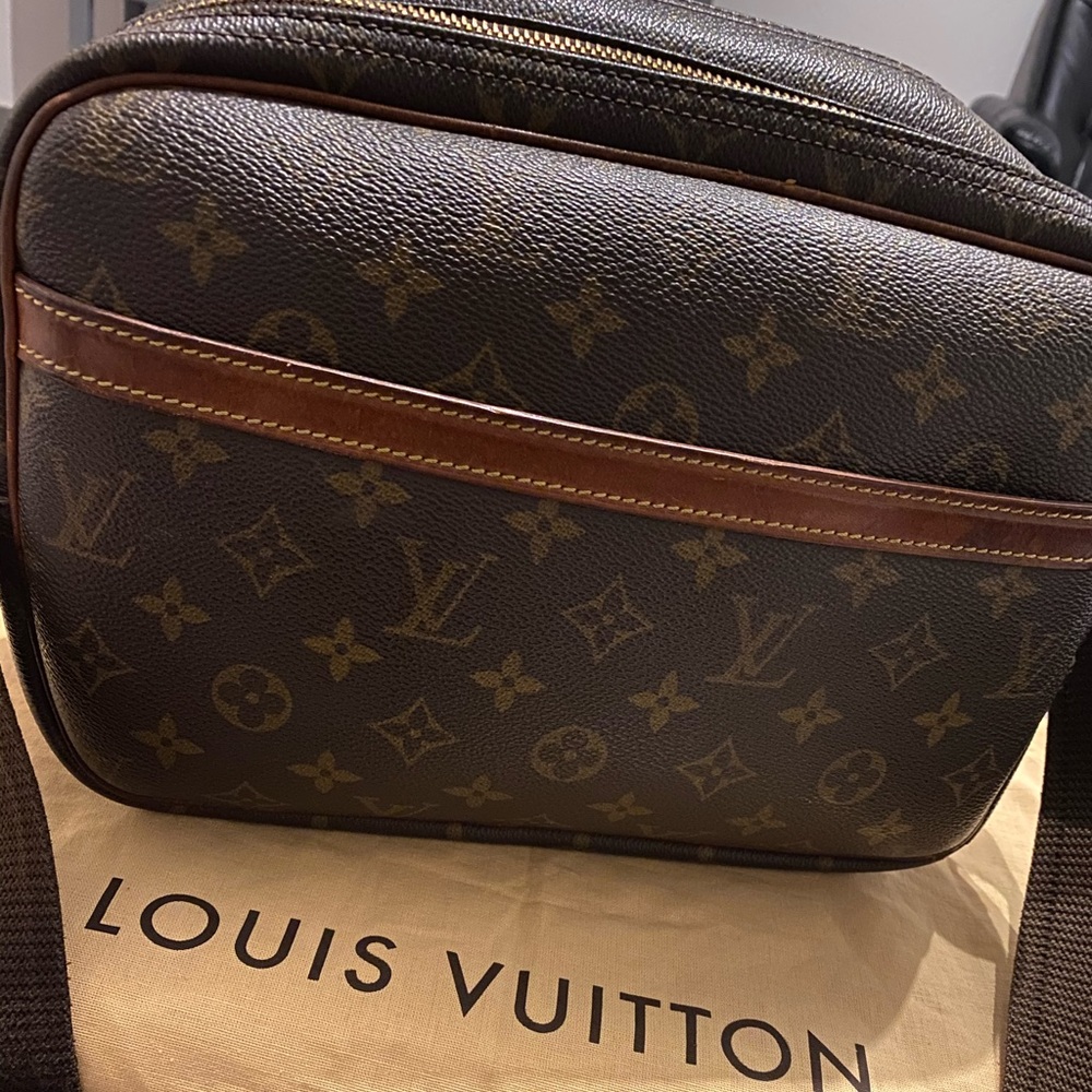 Louis Vuitton Reporter PM